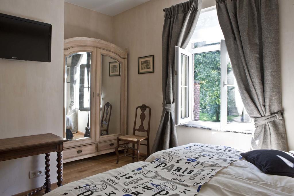 Lozerkasteel Hotel Kruishoutem Стая снимка