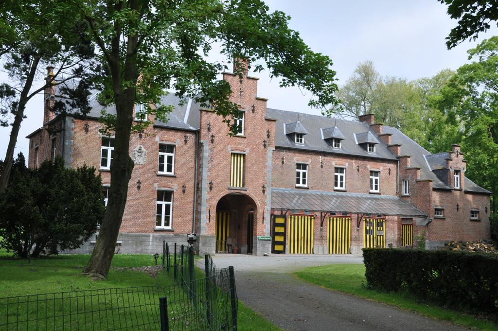 Lozerkasteel Hotel Kruishoutem Екстериор снимка
